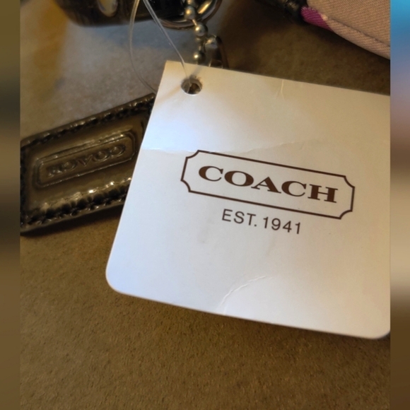 Coach Signature Wristlet Multicolor Sateen Print New with Tag - Picture 10 of 10